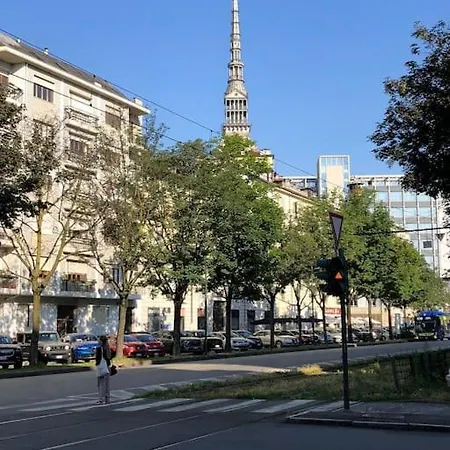 Il Cortiletto Sotto La Mole Apartamento Turim