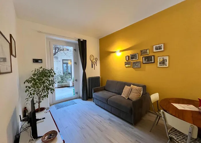Il Cortiletto Sotto La Mole